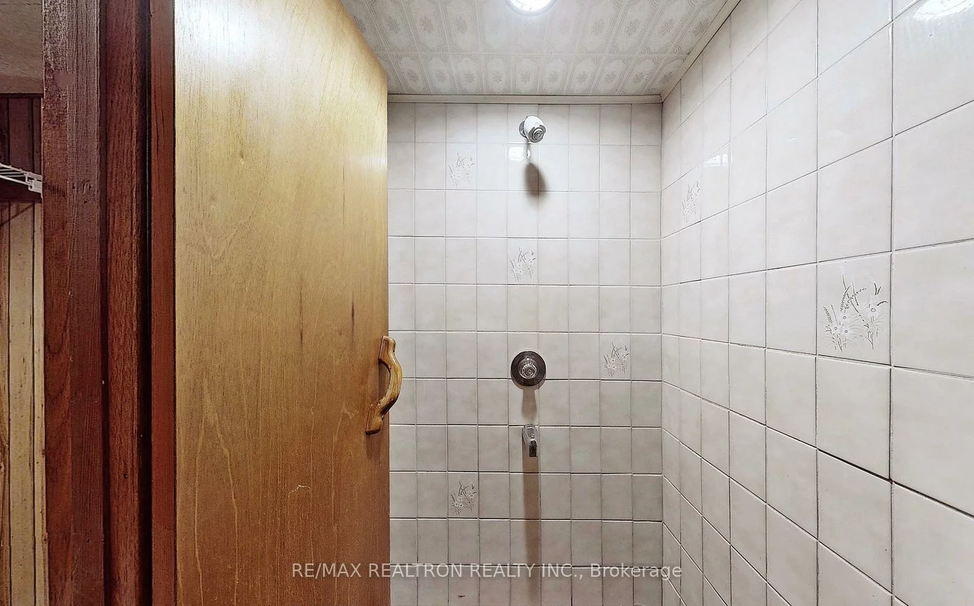 331, Boisdale, Harding, Richmond Hill