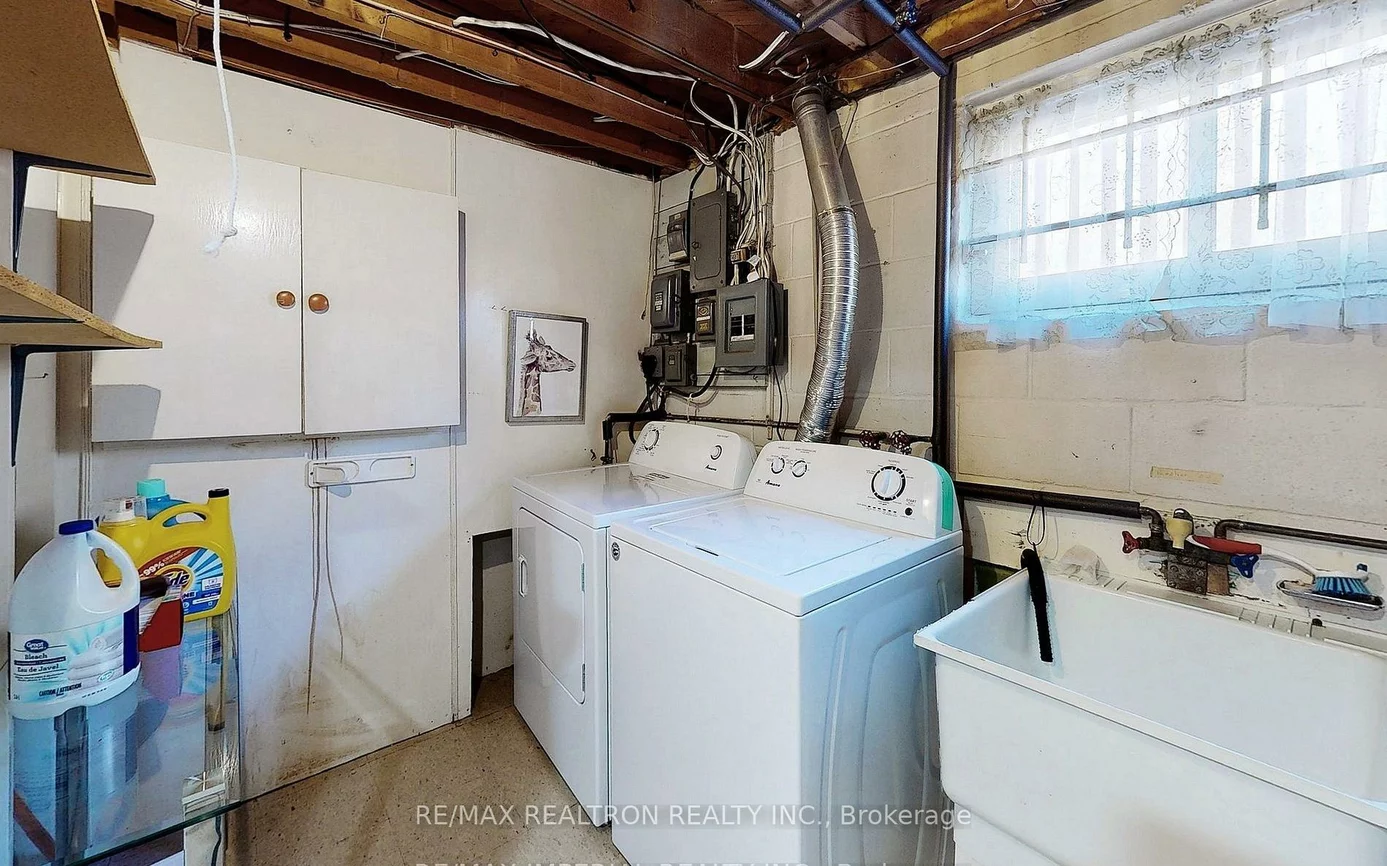 331, Boisdale, Harding, Richmond Hill