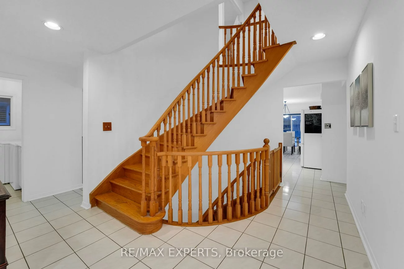 62, Luba, Devonsleigh, Richmond Hill