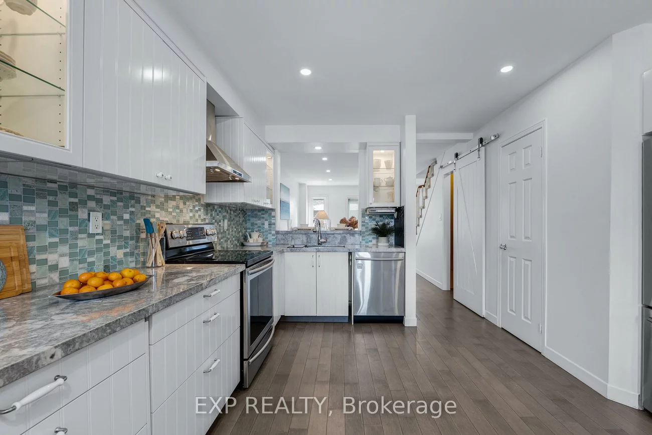 8917, Yonge, Langstaff, Richmond Hill