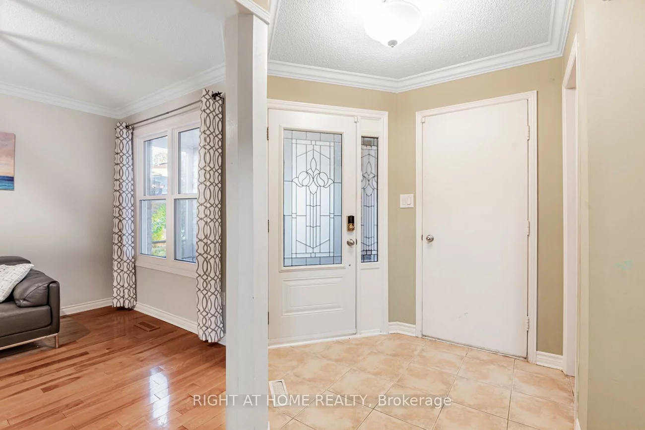 16, Marchwood, Harding, Richmond Hill