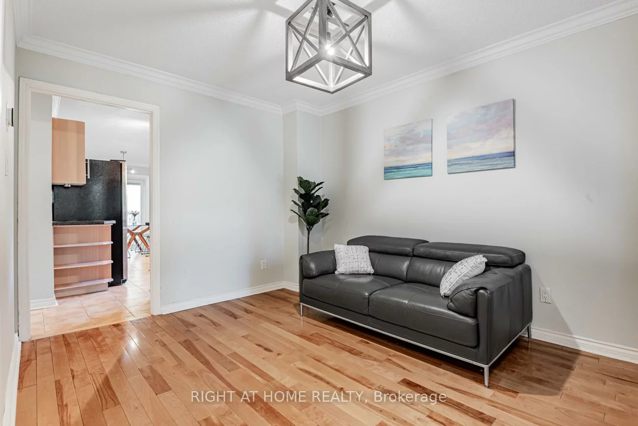 16, Marchwood, Harding, Richmond Hill