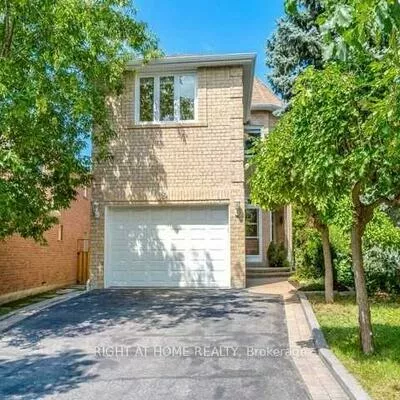 16, Marchwood, Harding, Richmond Hill