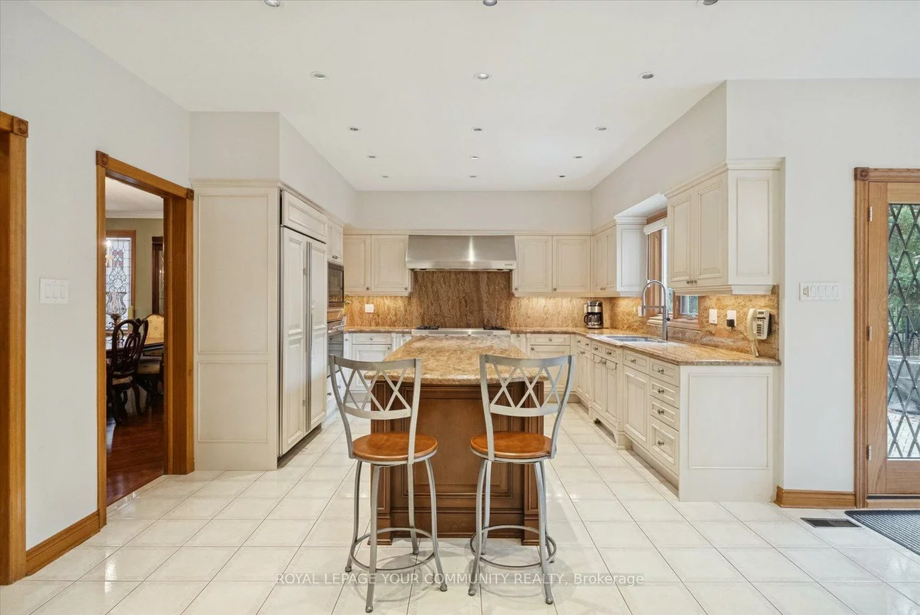 8, Old Park, Bayview Hill, Richmond Hill