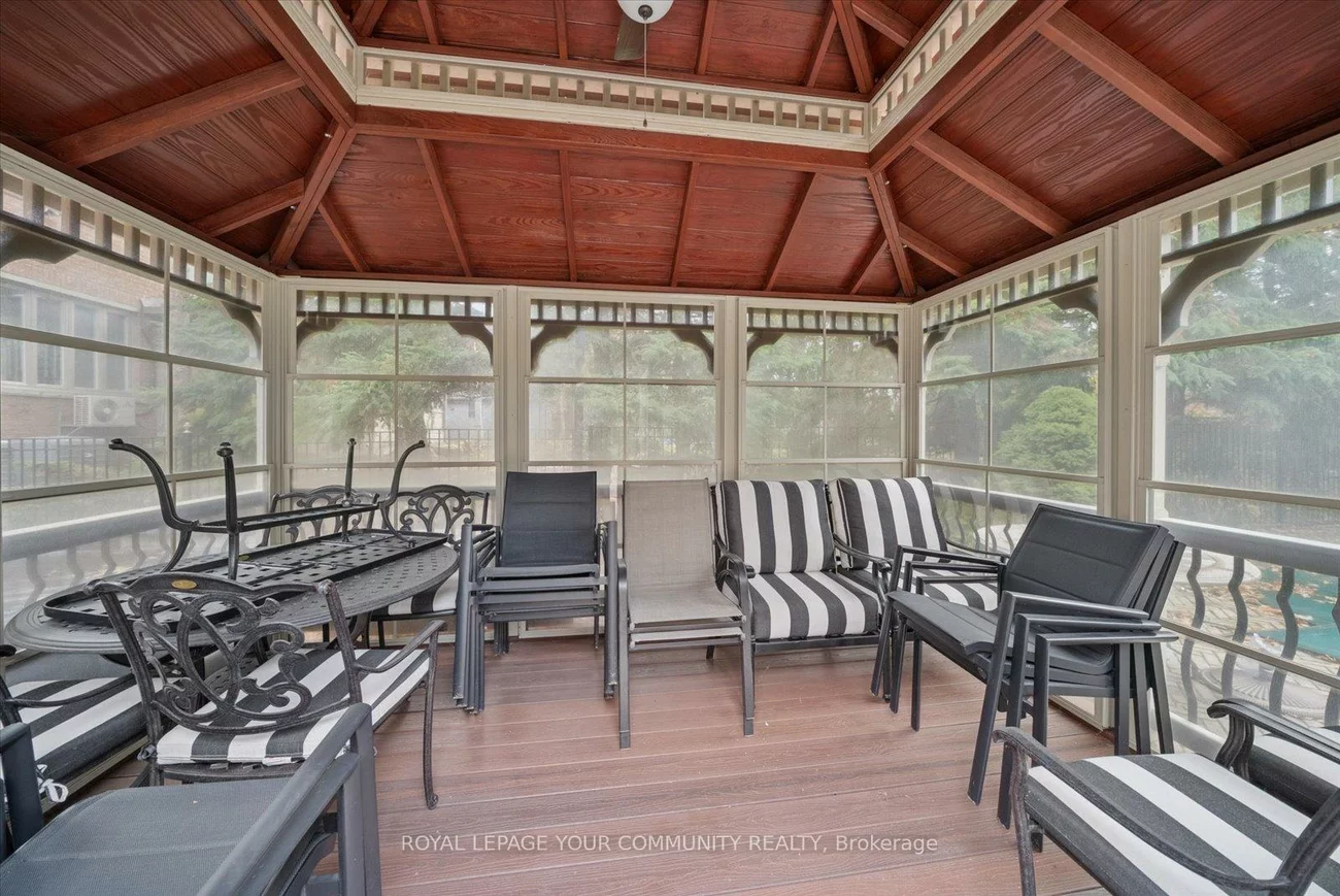 8, Old Park, Bayview Hill, Richmond Hill