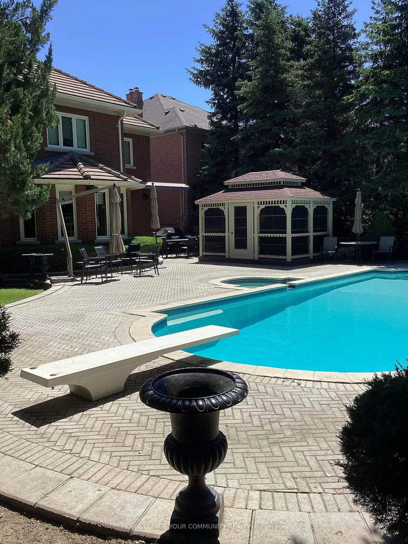 8, Old Park, Bayview Hill, Richmond Hill