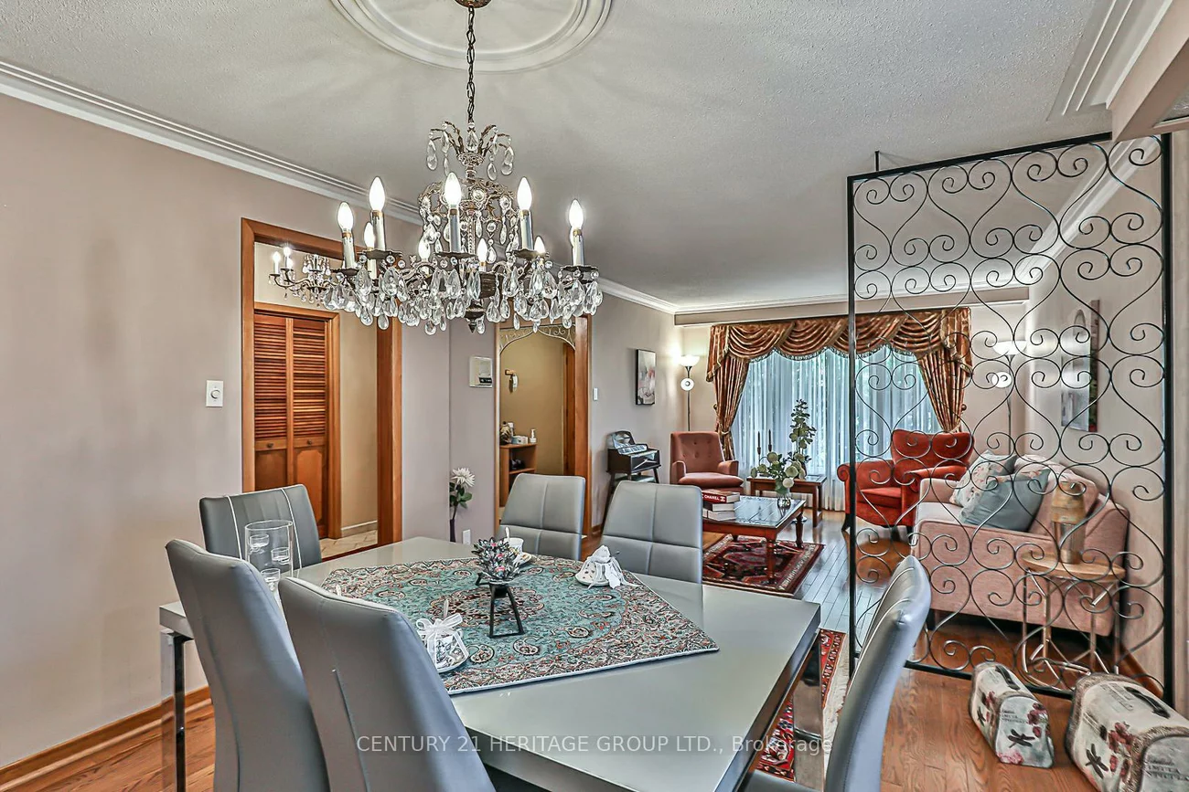 40, Weldrick, North Richvale, Richmond Hill