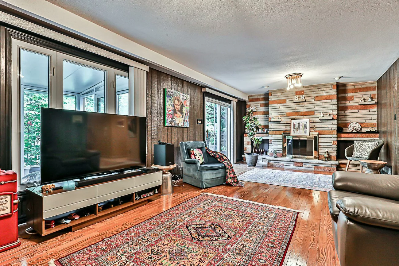 40, Weldrick, North Richvale, Richmond Hill