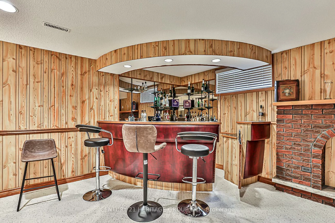 40, Weldrick, North Richvale, Richmond Hill