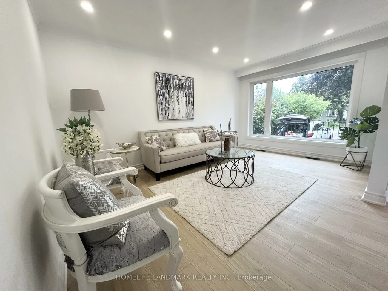 323, Elmwood, Harding, Richmond Hill