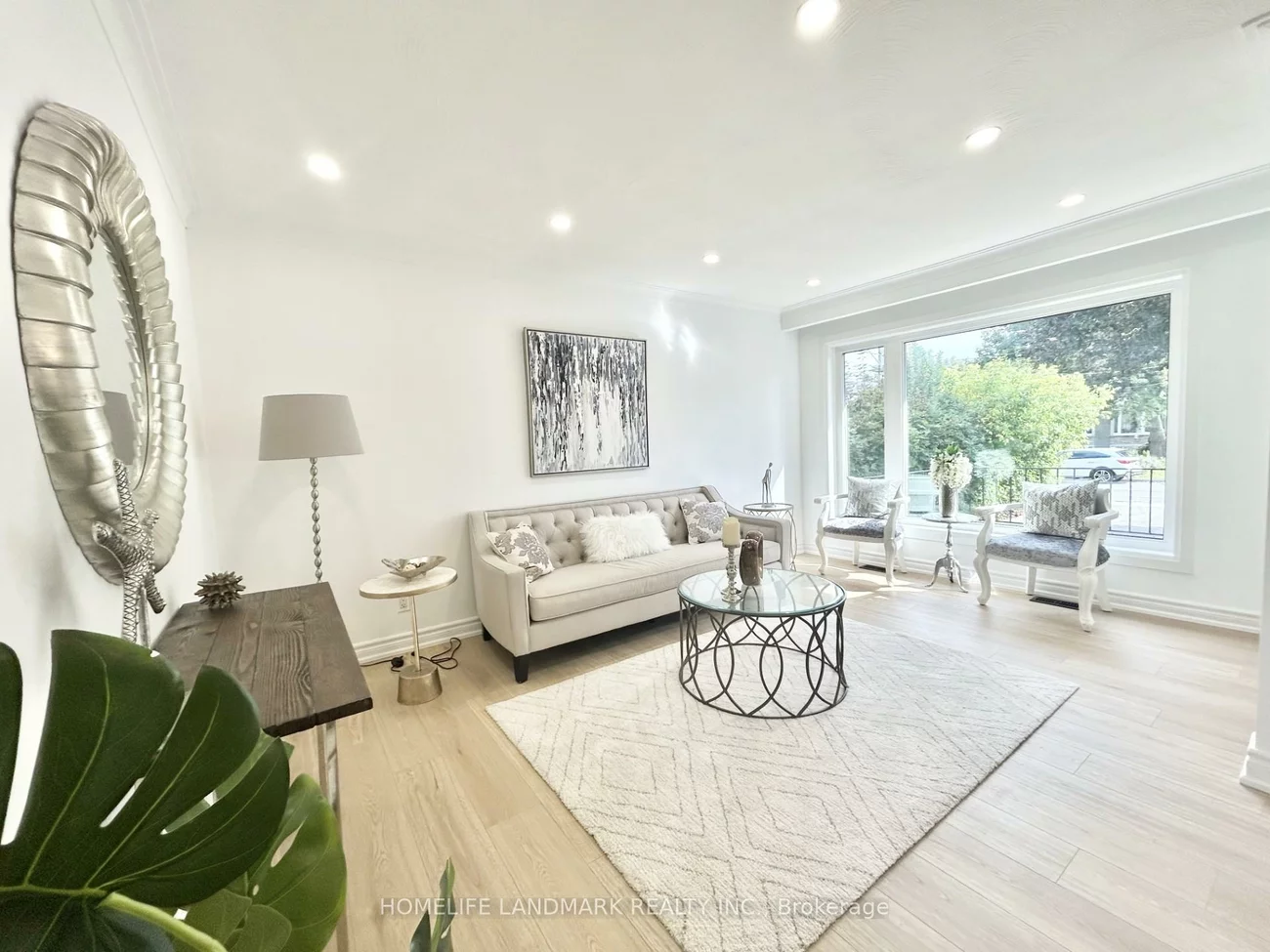 323, Elmwood, Harding, Richmond Hill