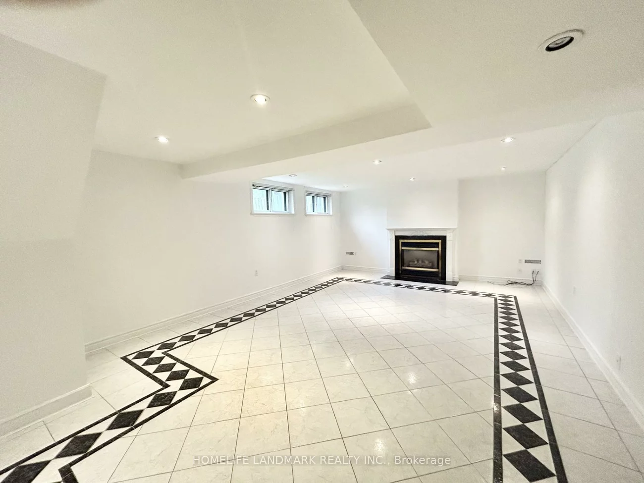 323, Elmwood, Harding, Richmond Hill