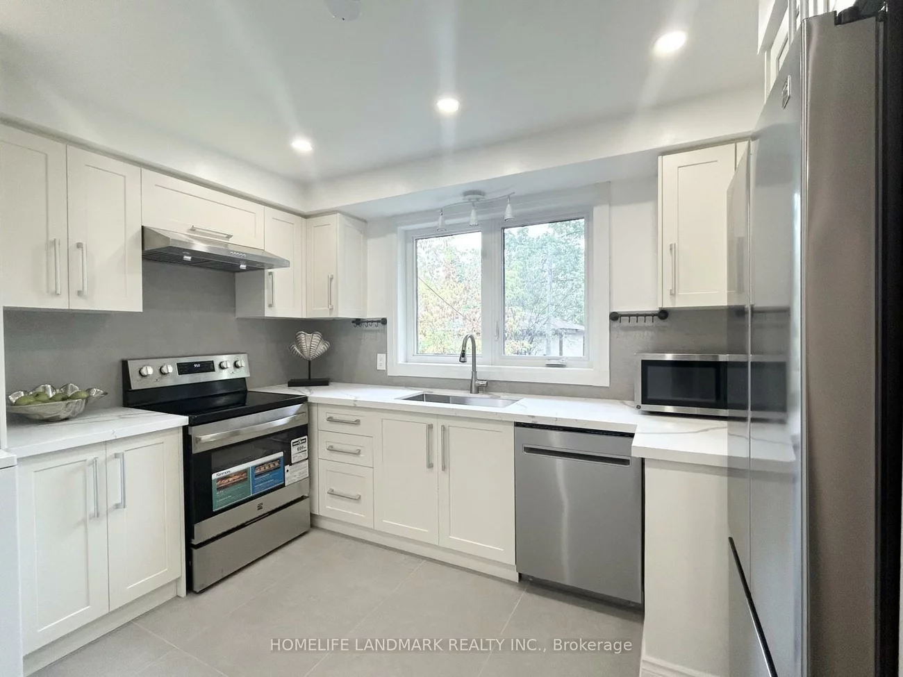 323, Elmwood, Harding, Richmond Hill