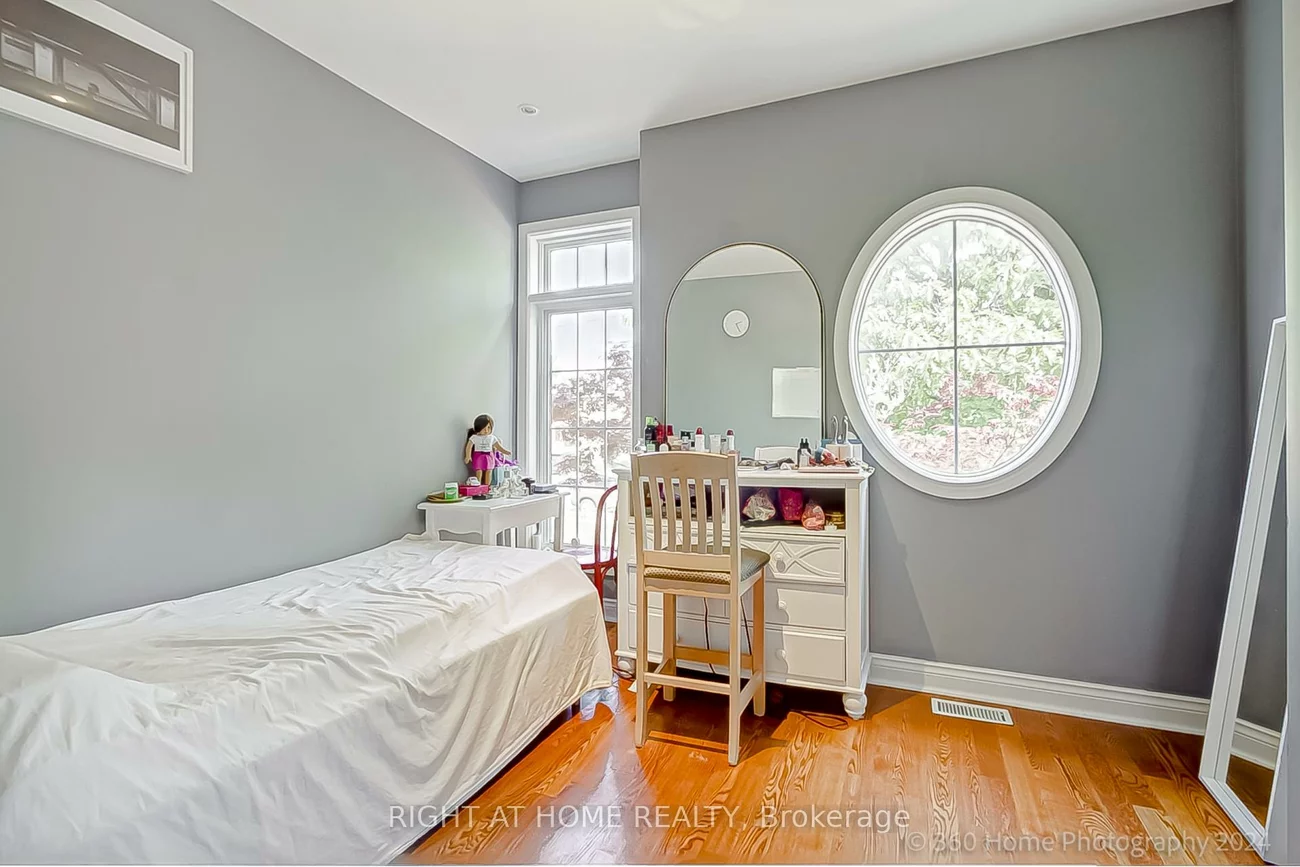 103, Oak, South Richvale, Richmond Hill