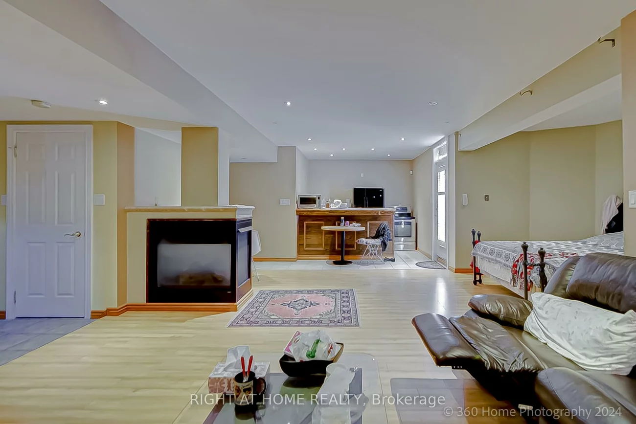 103, Oak, South Richvale, Richmond Hill