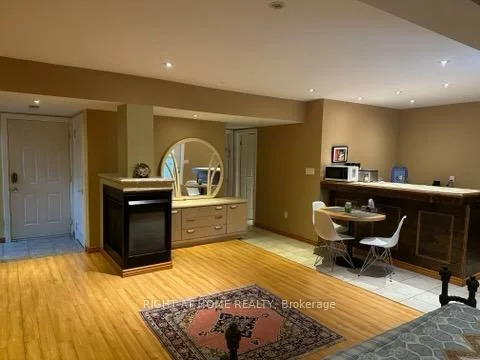 103, Oak, South Richvale, Richmond Hill