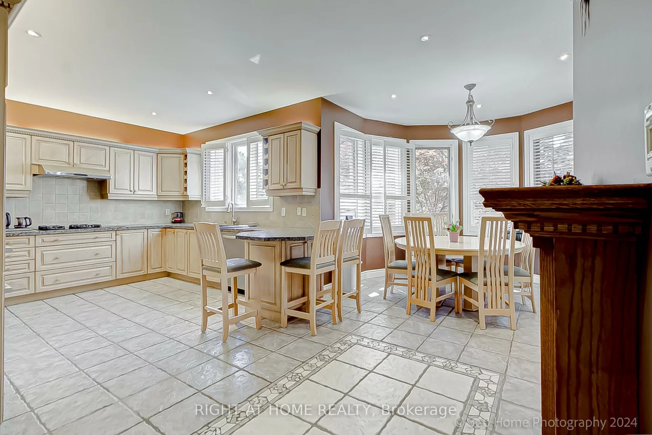 103, Oak, South Richvale, Richmond Hill