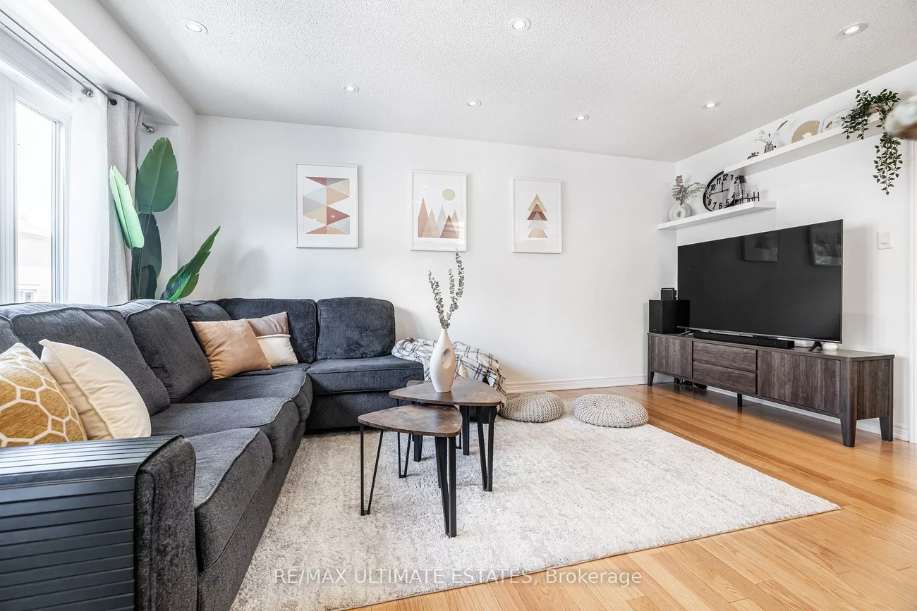 24, Yang, Jefferson, Richmond Hill