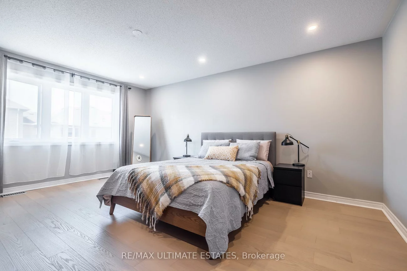 24, Yang, Jefferson, Richmond Hill