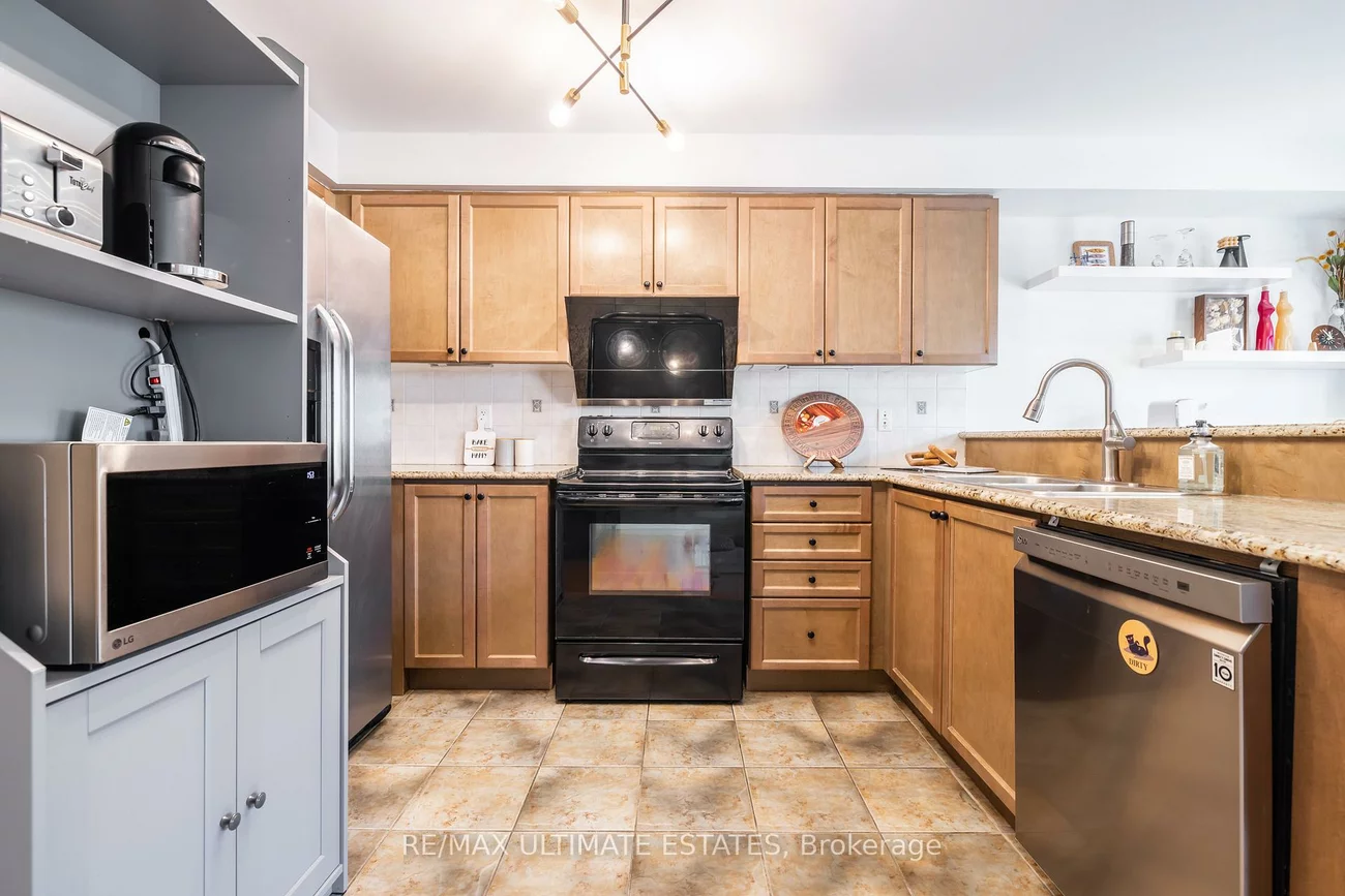 24, Yang, Jefferson, Richmond Hill