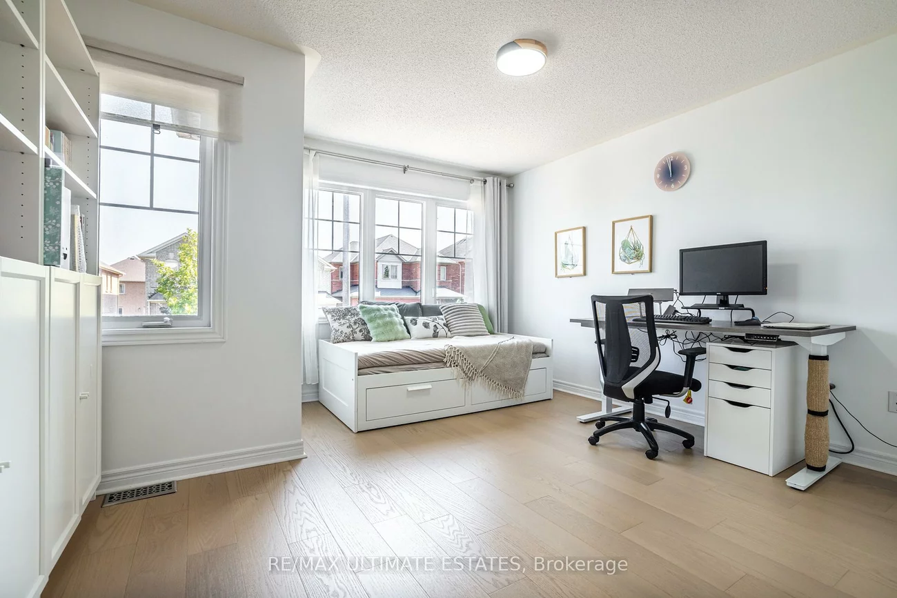 24, Yang, Jefferson, Richmond Hill