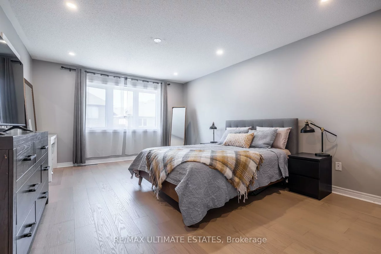 24, Yang, Jefferson, Richmond Hill