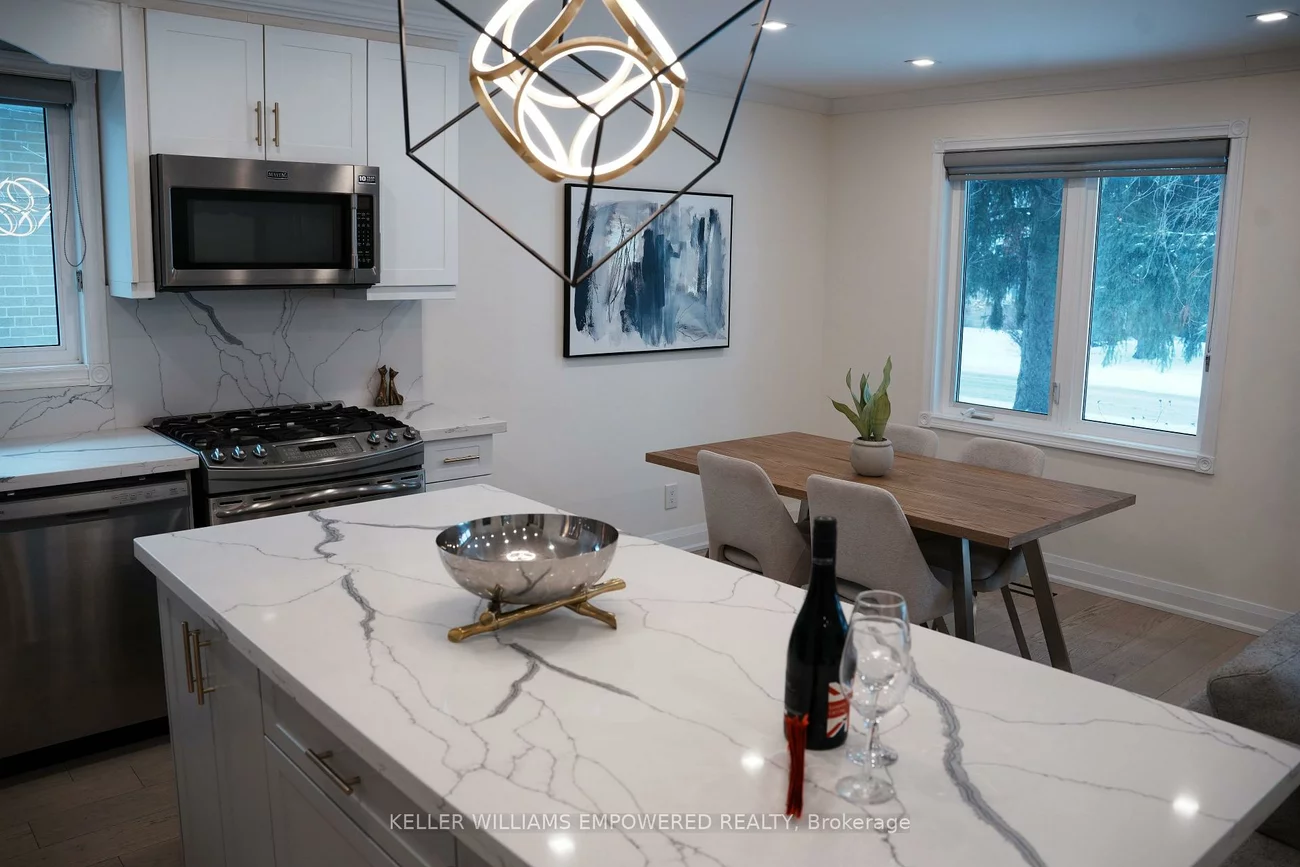 333, Paliser, Harding, Richmond Hill