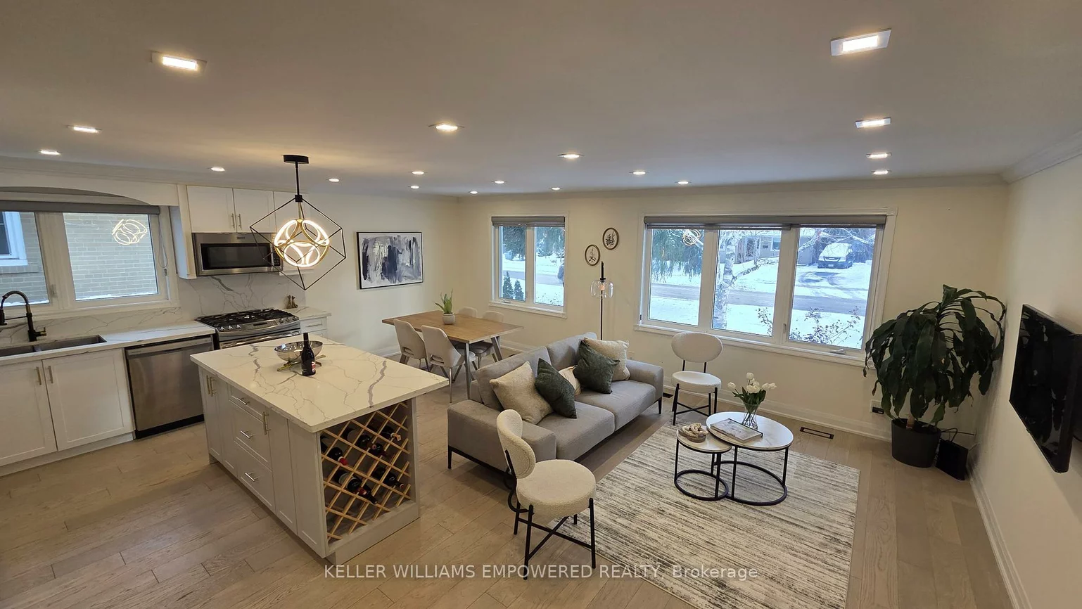 333, Paliser, Harding, Richmond Hill