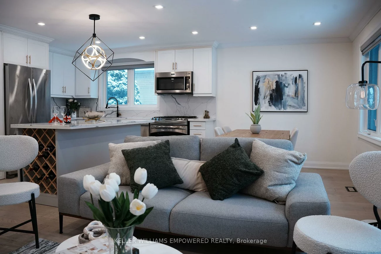 333, Paliser, Harding, Richmond Hill