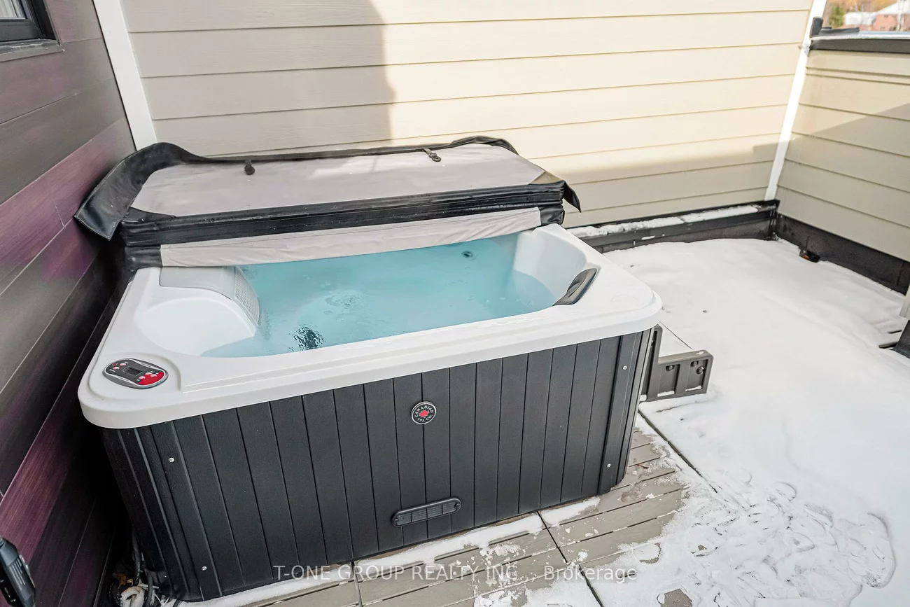 9, Credit, Jefferson, Richmond Hill