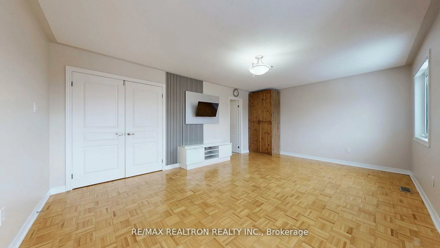 222, Silver Maple, Jefferson, Richmond Hill