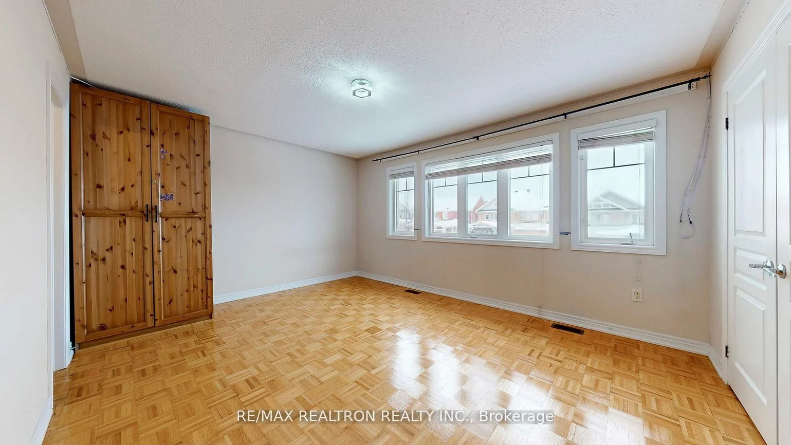 222, Silver Maple, Jefferson, Richmond Hill