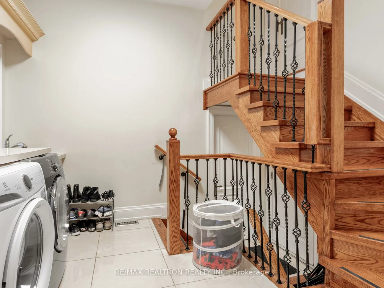 5, Long Hill, Jefferson, Richmond Hill