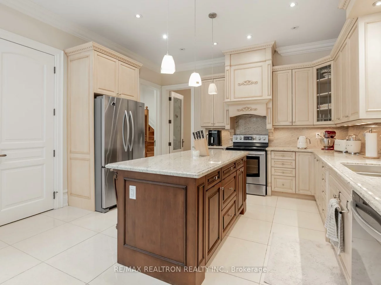 5, Long Hill, Jefferson, Richmond Hill