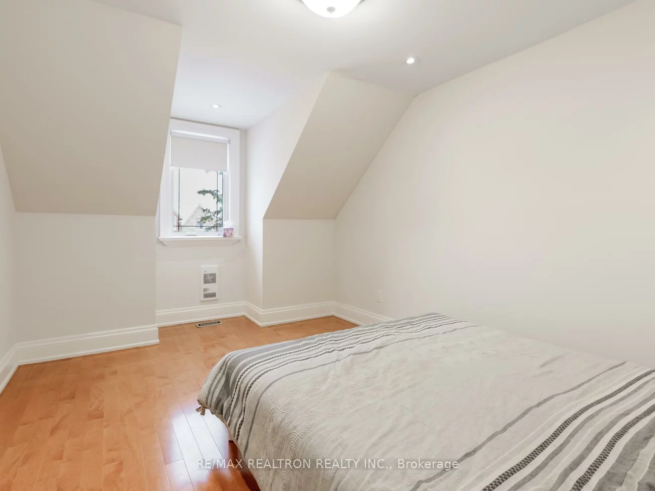 5, Long Hill, Jefferson, Richmond Hill