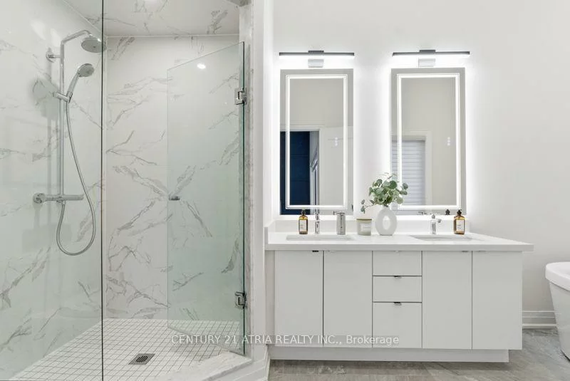 9404, Bayview, Observatory, Richmond Hill