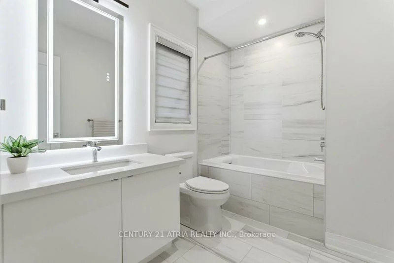 9404, Bayview, Observatory, Richmond Hill