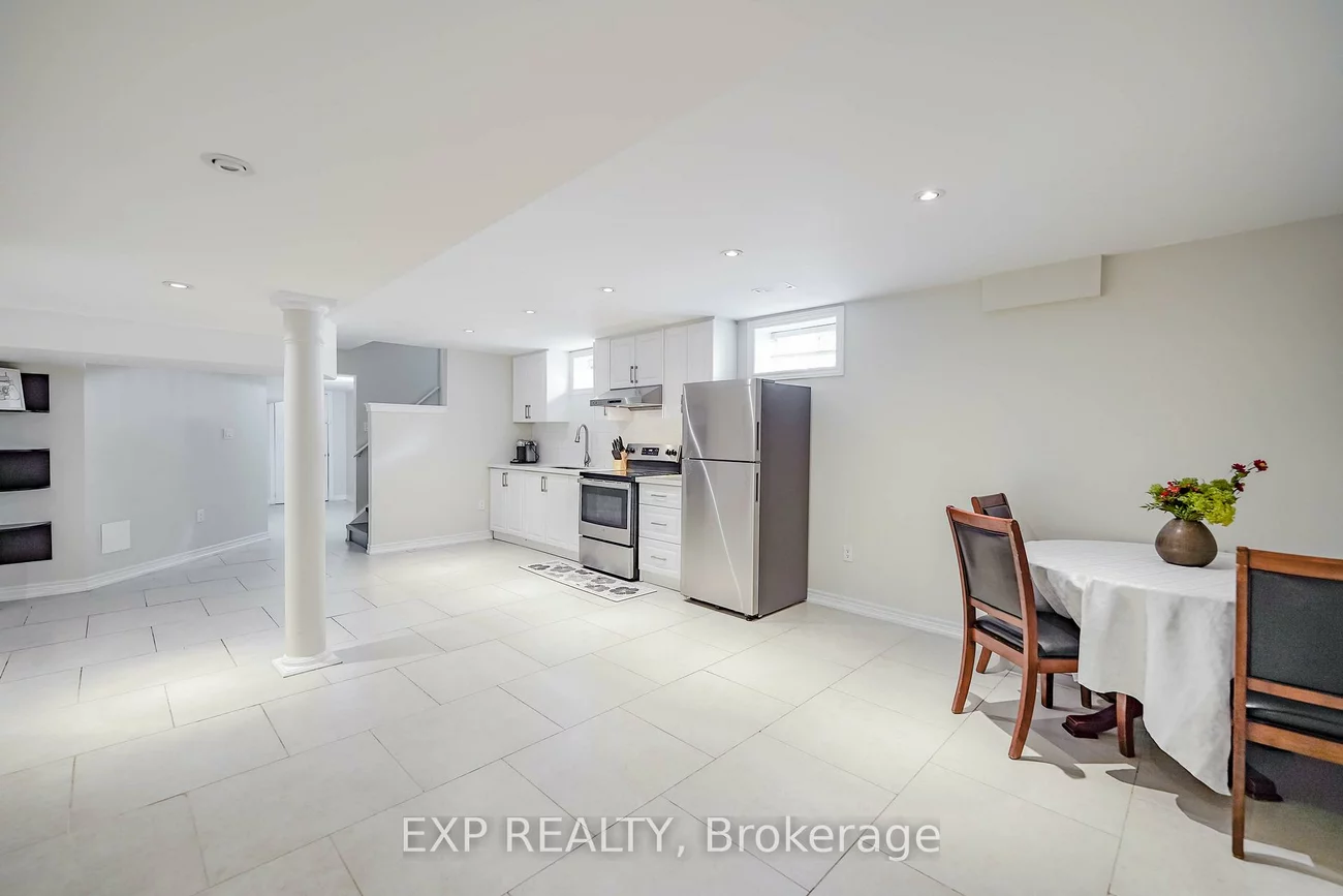 116, Colesbrook, Westbrook, Richmond Hill