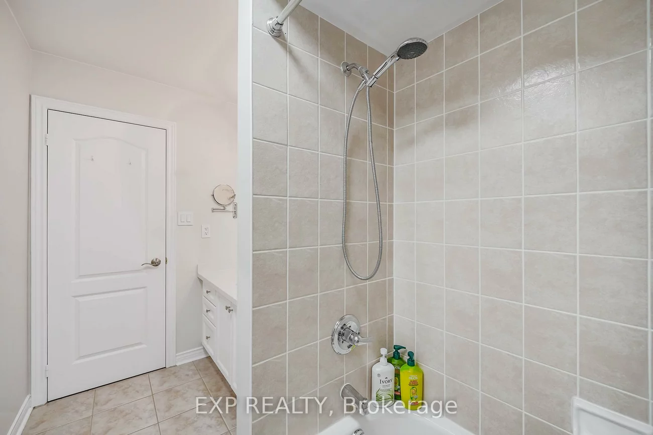 116, Colesbrook, Westbrook, Richmond Hill