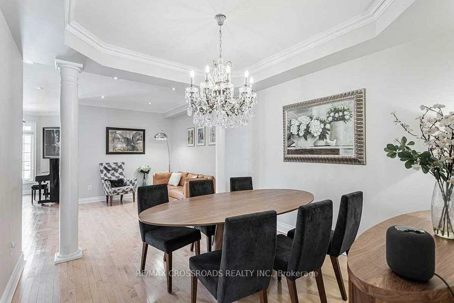 93, Westbury, Westbrook, Richmond Hill