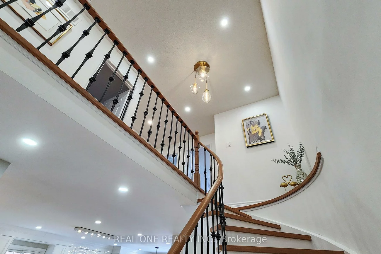 10, Squire, Devonsleigh, Richmond Hill