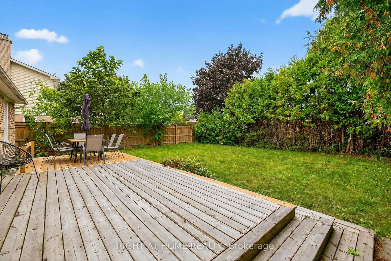 16, Mayvern, North Richvale, Richmond Hill