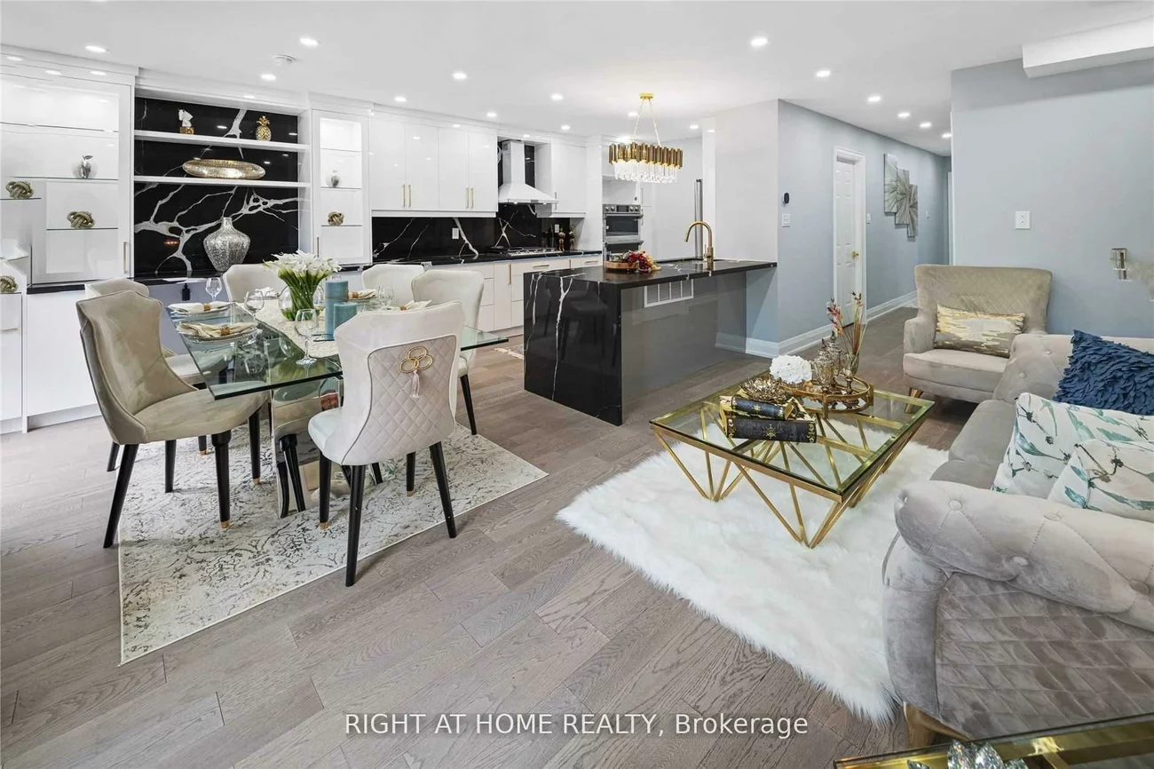 11, Michael, North Richvale, Richmond Hill