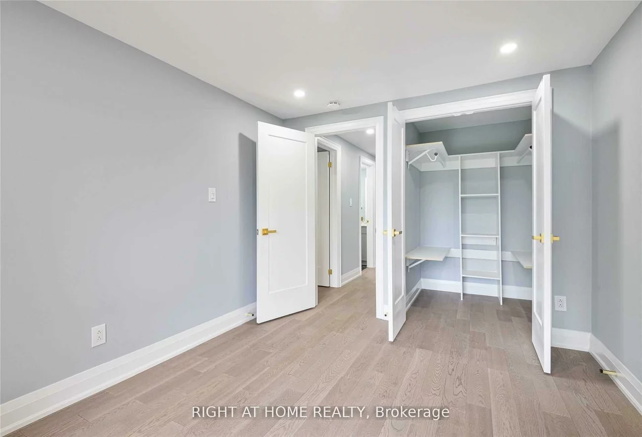 11, Michael, North Richvale, Richmond Hill