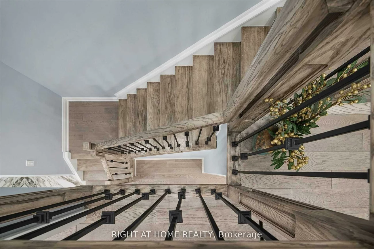 11, Michael, North Richvale, Richmond Hill