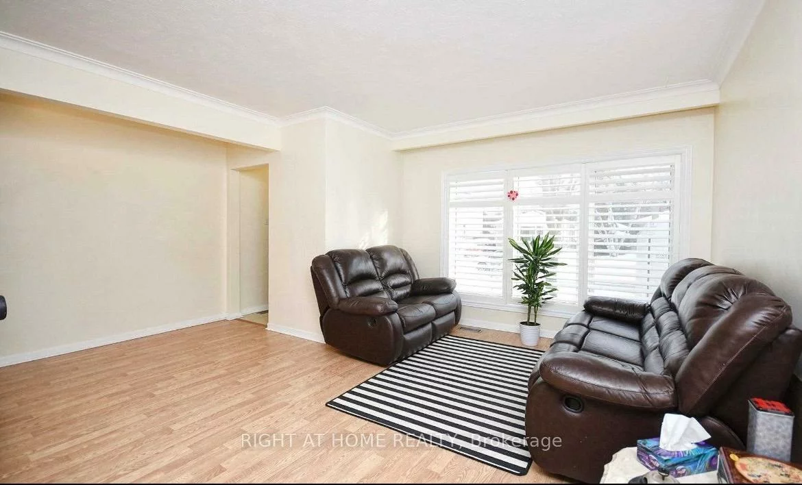 513, Lynett, Crosby, Richmond Hill