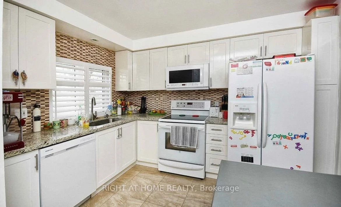 513, Lynett, Crosby, Richmond Hill