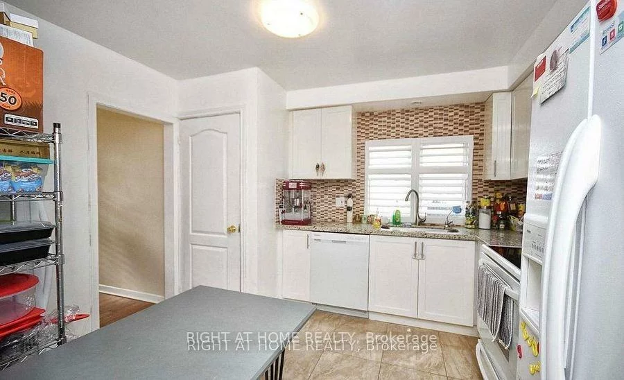 513, Lynett, Crosby, Richmond Hill