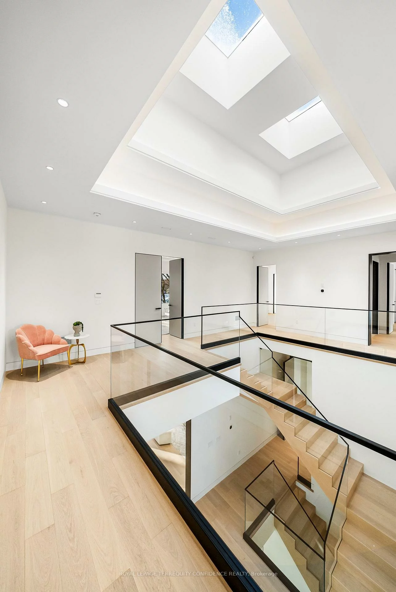 281, Kerrybrook, Mill Pond, Richmond Hill