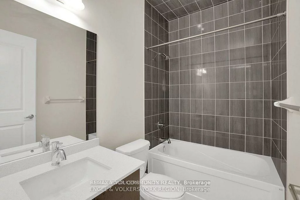 29, Nardini, South Richvale, Richmond Hill